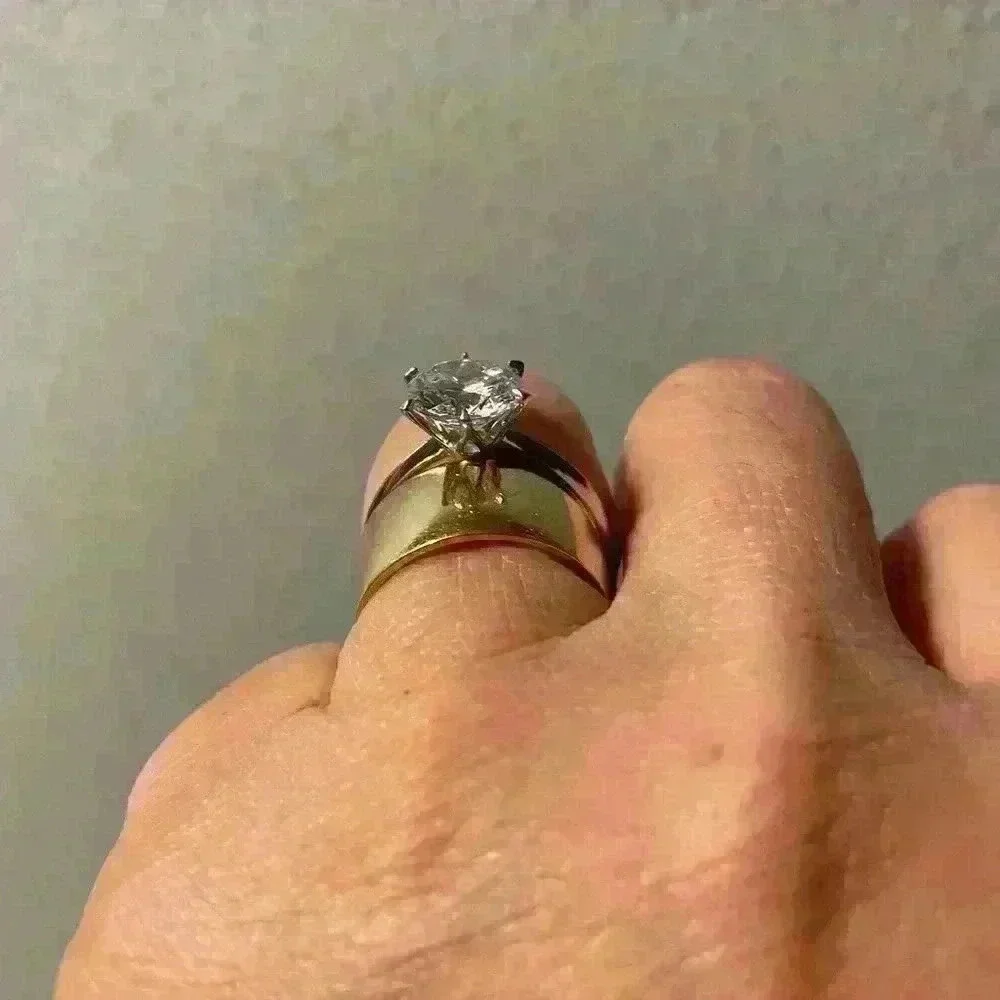 Eterna Moissanite Round Cut Solitaire Ring